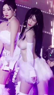 _yujin_an - I will let you be my boss for a night 😈🍑