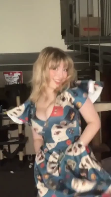 ashleetayla - Just getting my orgasm count for the day.