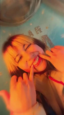 alysaxliu - Nini and Leona are soooo hot
