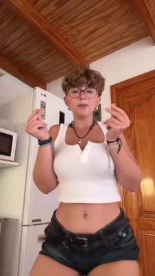 justshaniah - I had some left over pics from scheduling for the month, so have