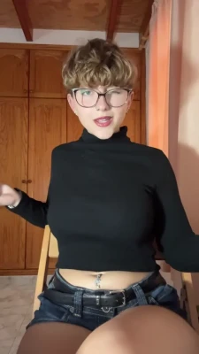 justshaniah - Pull them to the side and have your way with me..