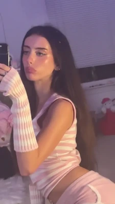 blizbunny - White toenails😘💕