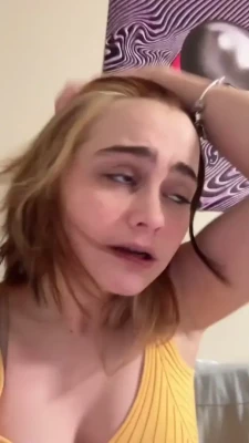 beanswithbombs - I want to touch you so badly 😈🔥