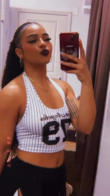 jaida.parkerwwe - Final results of the pedicure! 😇 swipe for the video! 😘