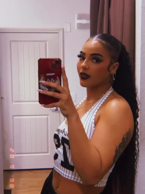 jaida.parkerwwe - im super horny rn 🙈💦