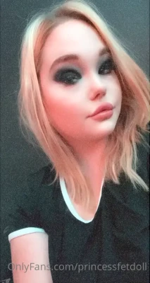 princessfetdoll... - Felt hot, might delete later 😊