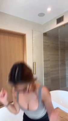 sophiafrutos - Go on... slap it :3