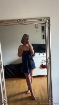 emiliamariie24 - Just released a new solo w my fav vibrator :) DM me “LONELY” if