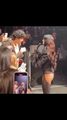 dualipa - i was so horny even my phone got wet 🥺 show me some love so i can