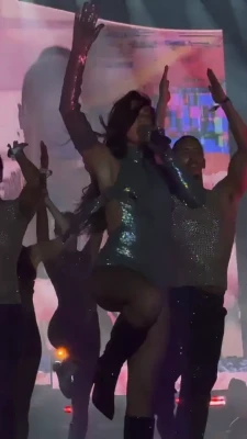 dualipa - I’ll be posting more photos and videos this week ;)
