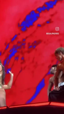 dualipa - Doesn’t this just scream to be spanked?!?! 👋 💋🖤🔥💋