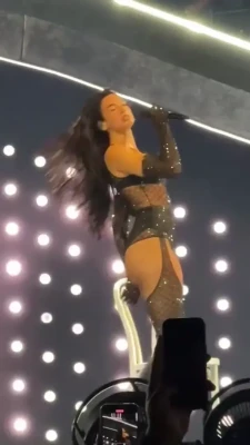 dualipa - I’m curious - what’s your favorite part of my body? 🥰👀 part 1