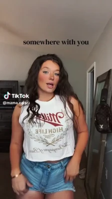 naughtyyinlace - I woke up wanting to kiss you