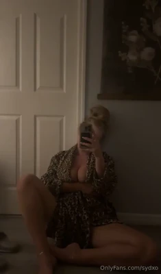 trinityy.raine - How’s my arch? 🥵