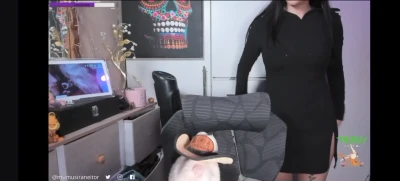 mumusiraneitor - I'll send out more videos like this in Pay to view DMs, but for