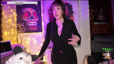 mumusiraneitor - Jijiji, haciendo cam me pongo caliente y os lo grabó....