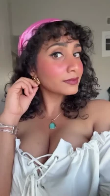 curlywurdy - Hi 💋