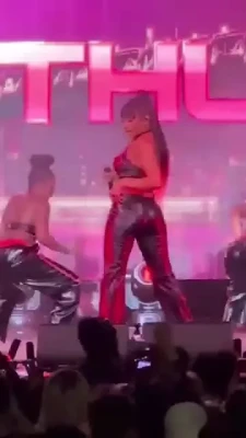theestallion - This is a little reminder that likes and comments help support me