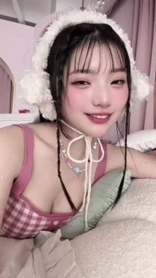 aquamarin__ - Wouldnt you love for me to be your lil subby?🥺💖
