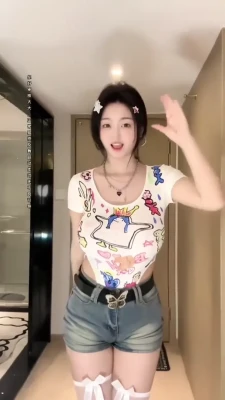 wen_keer - Stream was slow :( but I made a video with my tail in 🦊