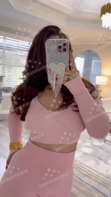 sabrinahomeideas - Mmmm, the cock is finally here and I start with a bj....