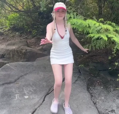 sylvee - About to get cute and do some DICK RATING VIDEOS!! If you want one,