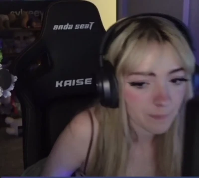 sylvee - Sitting so damn pretty
