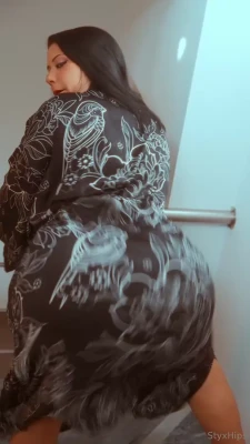 styxhipss - I’m a naughty Easter bunny 😈