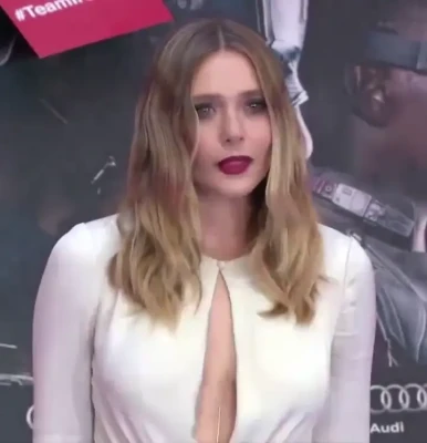 elizabeth_olsen - See me in the red room😘