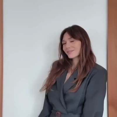 elizabeth_olsen - What do you guys think to my new outfit? xx