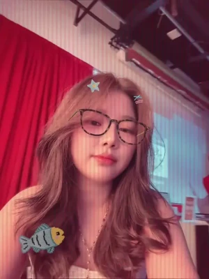 ice_coffee_mainit - Así se coge fresquito ¿me lo pasas tu? 😳   (el vídeo tiene
