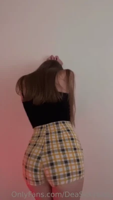 deasexykaly - do yoga like A seestar 🧘‍♀️