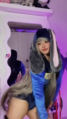 luu.luckyy - I need a good milking any volunteers?