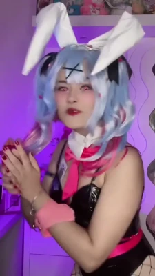 luu.luckyy - Tried on my juri wig today~ how's it look?