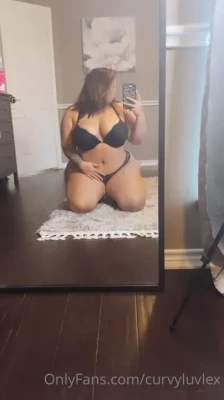 curvyluvlex - I’m always active in the middle of the night 😂 fun fact my