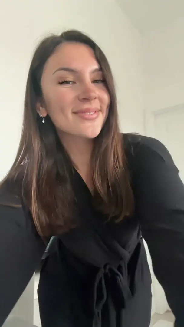 astr0girll... - Don't cum yet. Worship your god first.