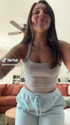astr0girll... - rather be sitting on ur face w ur tongue deep inside me 👅