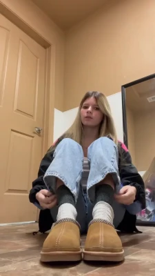 madsfeet - Can I pick you up for a couple of minutes, or maybe more??