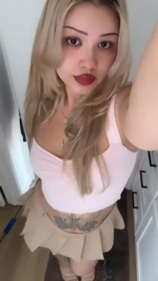 fishtankdotlive - I had so much fun going live im doing it again...Catch me here at 8pm