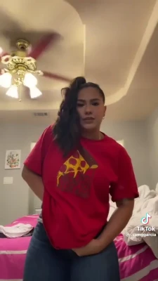 sammiegarcia_ - I’d smile if you got on top;)