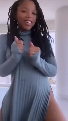 chloebailey - Can I get a kissy kiss baby? 🥰