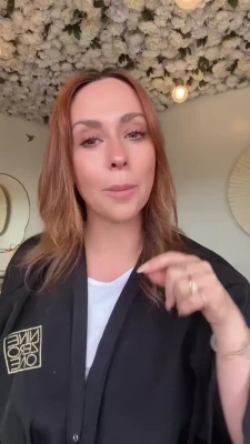 jenniferlovehewitt - choked up >.< 🖤