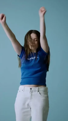 thisissigrid - I sit properly in my chair and wait for you
