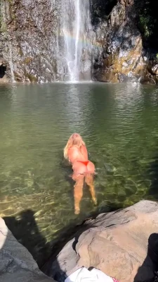 aquisandrax - Don't you love the sense of joy and freedom that comes when you give