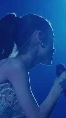 arianagrande - new vids cuming your way guys 😘