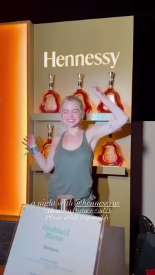 emmabrookes - Daily post - Hips and tiddies