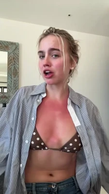 emmabrookes - 😆❤️ what do you think? Dm if you're too shy to comment ♡ part 1