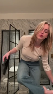 emmabrookes - Imagine my tongue licking your balls all the way up to the