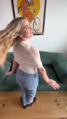 emmabrookes - ✨How does my booty look?✨
