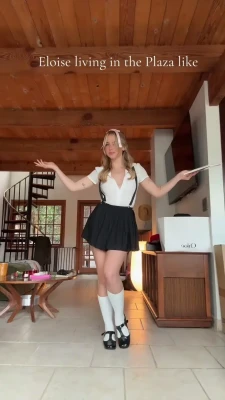 emmabrookes - Watch me rub my pussy through my panties (CUSTOM 2021)
